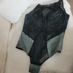 Spitzen Body" M/ 38