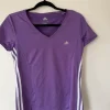 Sportoberteil aus polyester