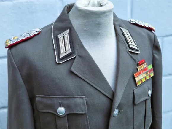 Stasi oberst Uniform jas.