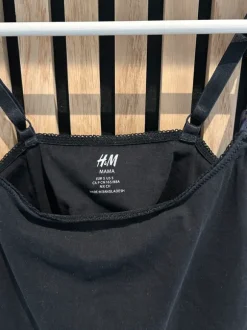 Stilltop schwarz H&M Gr. S