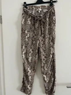 Stoffhose gemustert Schlange beige