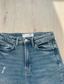 Stradivarius High Waist Jeans Mom Jeans