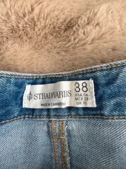 Stradivarius Jeans Shorts