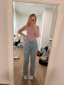 Straight leg Jeans