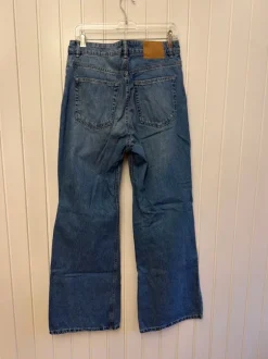 Straight leg jeans