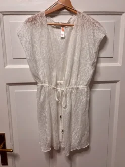 Strand-Poncho / Bluse