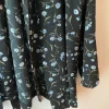 Strickjacke mit Blumen von H&M in S