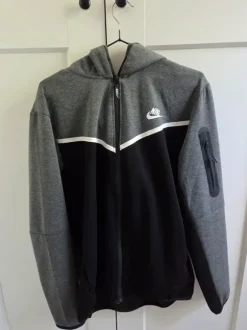 Strickjacke Nike