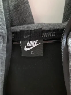 Strickjacke Nike