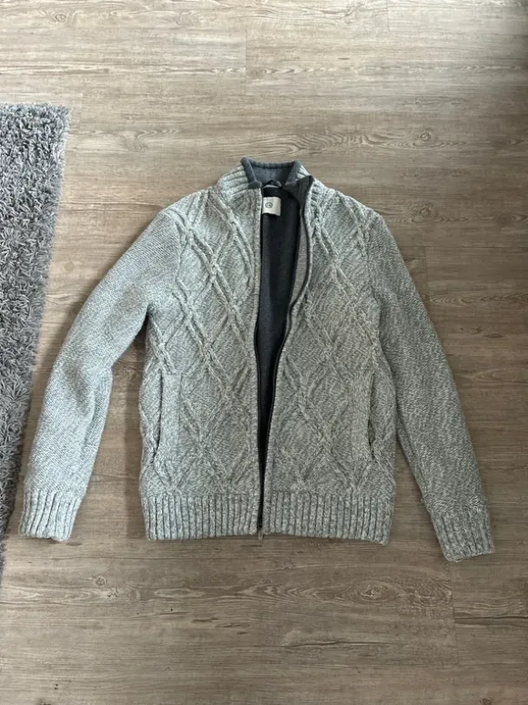 Strickjacke S