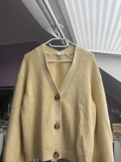 Strickjacke von H&M, Größe M