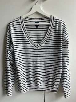 Strickpullover gestreift