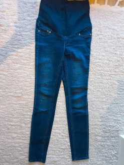 Super Skinny High Rib MAMA Jeans