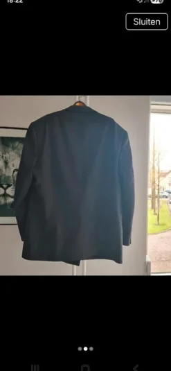 Supermooi kolbert in maat 60.