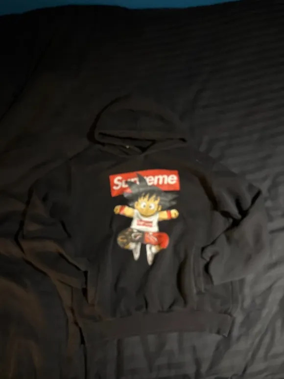 Supreme hoodie | Y2K streetwear