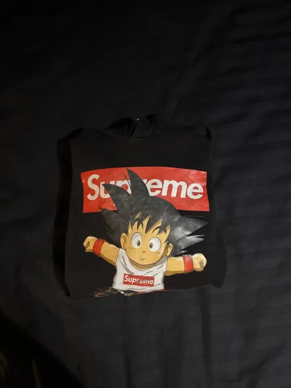 Supreme hoodie | Y2K streetwear