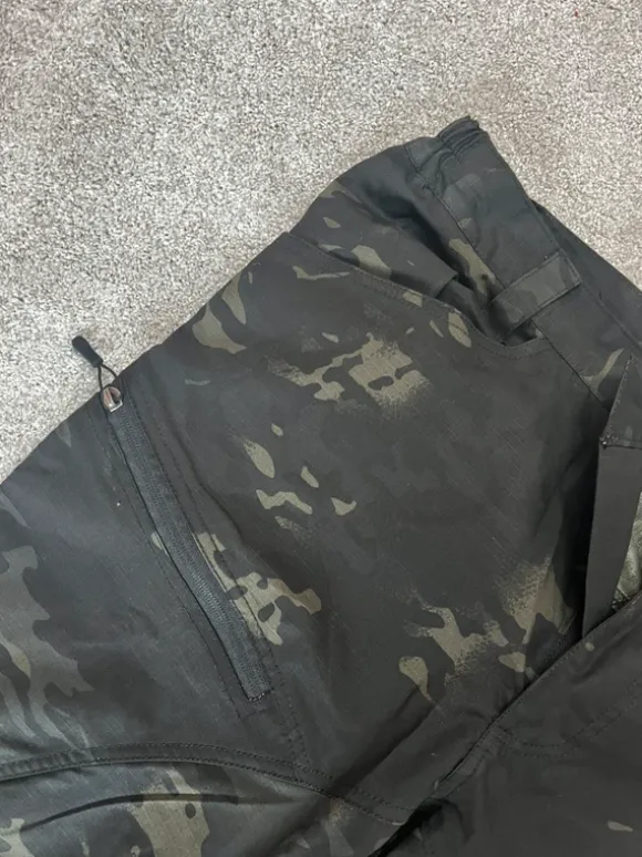 Tactical Serie Camouflage Herren Hose Gr. 2XL neu grün/sz