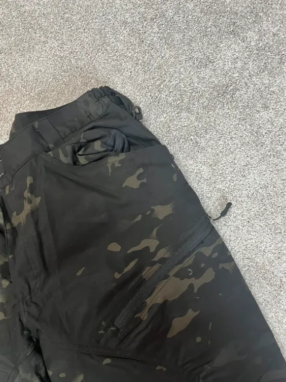 Tactical Serie Camouflage Herren Hose Gr. 2XL neu grün/sz