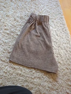 Tailliert Shorts mit Reißverschluss und Gummibund