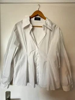 Taillierte Bluse
