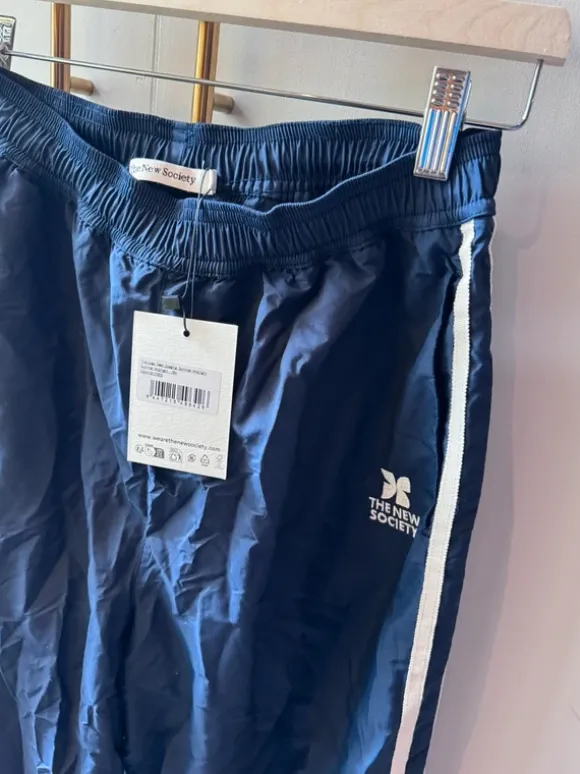 The new society jogger