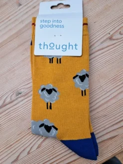 Thought Socken neu, senfgelb Schafe, Gr 7-11 / 41-45