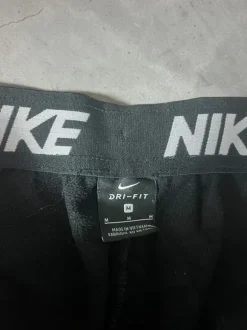Titel: Nike Dri-FIT Trackpants Big Swoosh Black