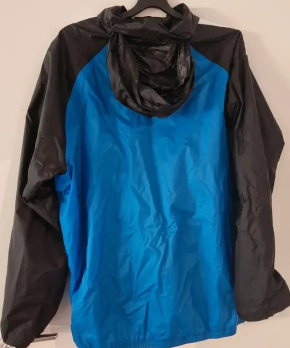 Tolle Puma Regenjacke Gr 3XL