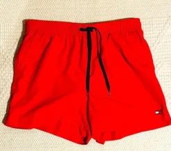 Tommy Hilfiger Bade Shorts. Gr. L. Rot. Neu