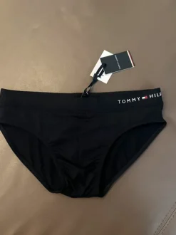 Tommy Hilfiger Badehose / Slip / Marineblau – Neu mit Etikett – Gr. M