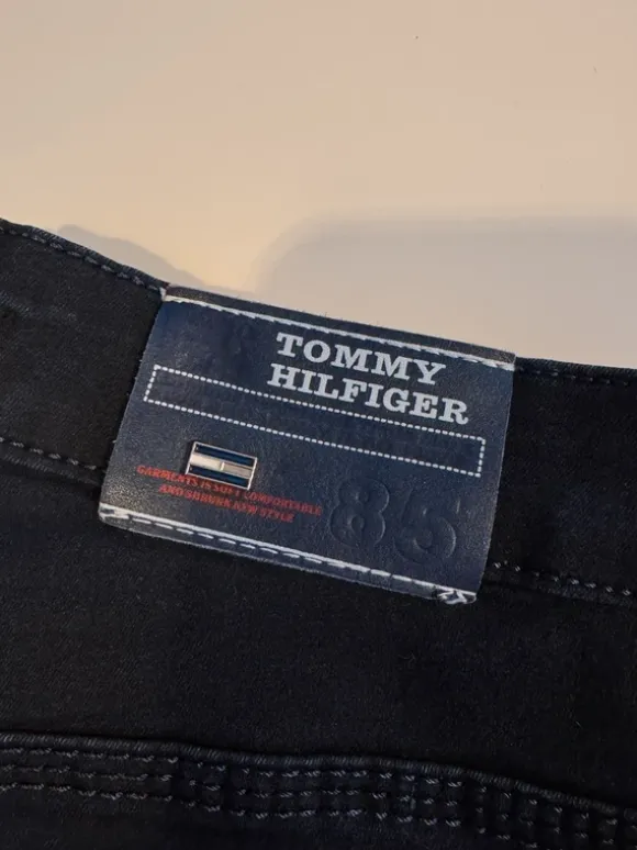 Tommy Hilfiger Jeans – Dunkelblau– Top Zustand
