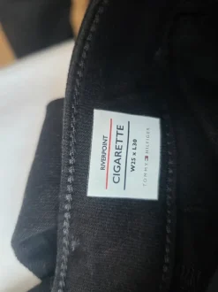 Tommy Hilfiger Jeans Riverpoint Cigarette – Schwarz – W25/L30 – Neuwertig