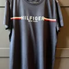 Tommy Hilfiger schönes T-Shirt für Herren