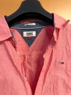 Tommy Jeans Hemd Herren Gr. L Rosé/Rot