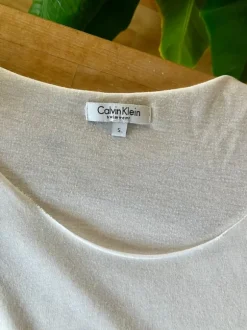 Top mit Knotendetail von CK