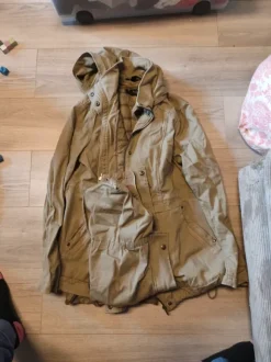 Trage jacke