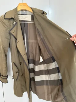 Trenchcoat Burberry Brit Gr. 38 Khaki