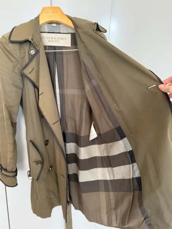 Trenchcoat Burberry Brit Gr. 38 Khaki