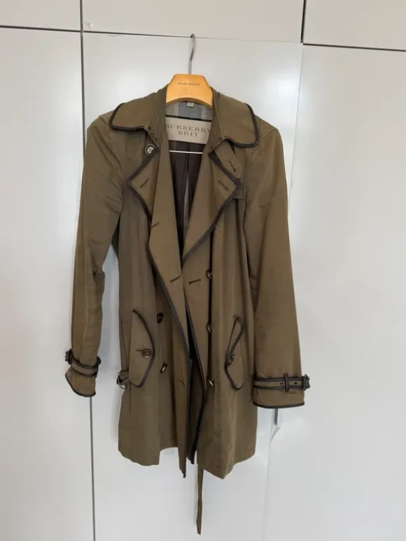 Trenchcoat Burberry Brit Gr. 38 Khaki
