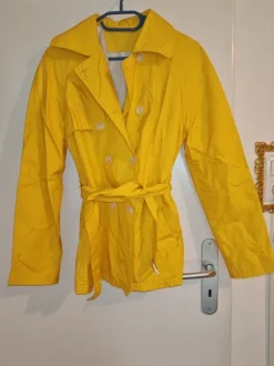 Trenchcoat gelb