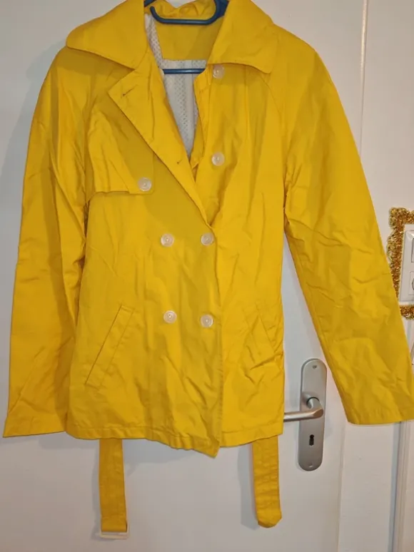 Trenchcoat gelb