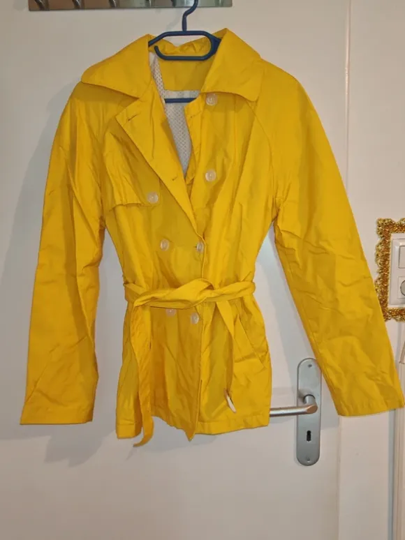 Trenchcoat gelb