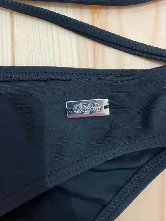 Triangel Bikini, Buffalo Bikini