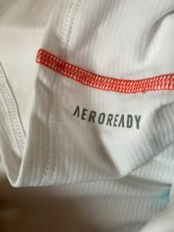 T-shirt adidas blanc