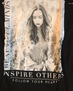 T-shirt mit Print in schwarz od. Weis