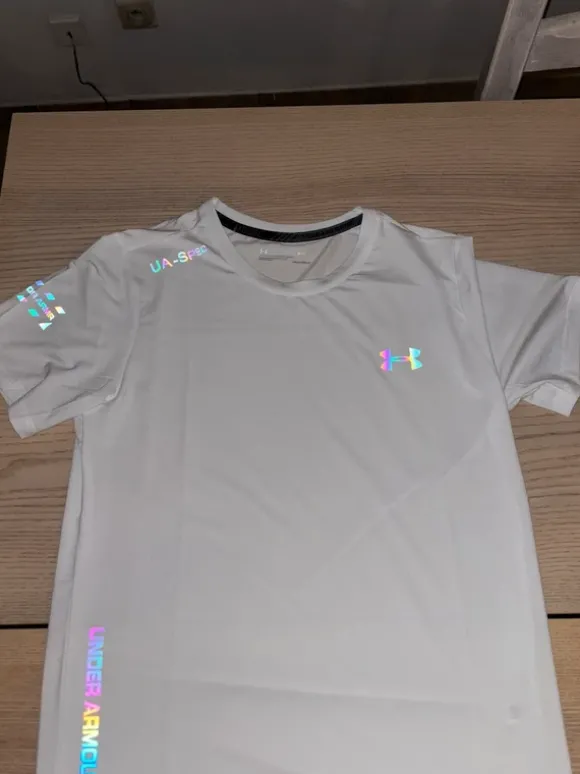 T-Shirt UnderArmour taille S