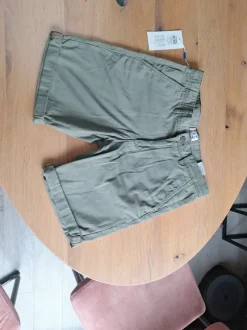 Twee korte broeken heren