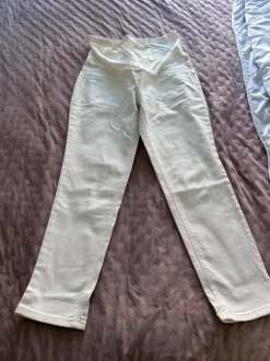 Umstands Jeans