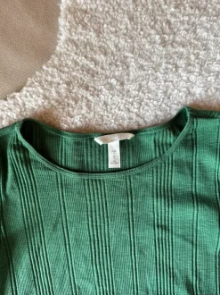 Umstandsmode T-Shirt Grün gerippt