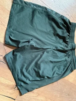 Under Amour Sporthose mit Taschen L